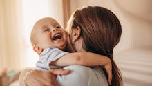 Arrivée de bébé : comment choisir son parrain et sa marraine ?