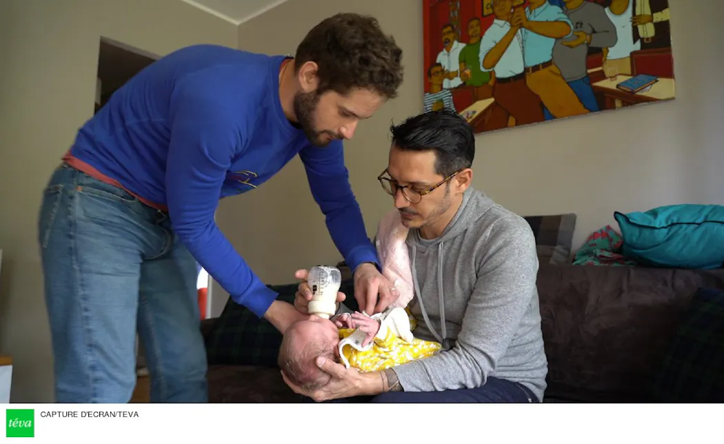 Julien og Silouane, med deres nyfødte.