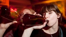 Les ados et l’alcool : comment prévenir la consommation d'alcool chez les jeunes ?