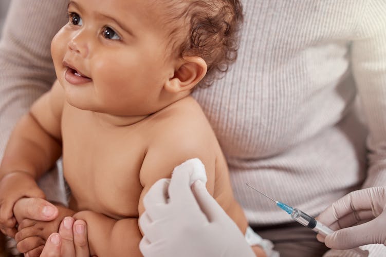bébé et vaccin