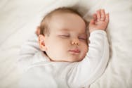 « Mon bébé risque de mourir dès qu'il s'endort » : quelle est cette maladie rare qui rend le sommeil mortel ?