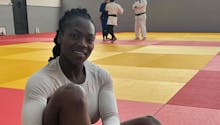 Judo : onze mois après la naissance de sa fille, Clarisse Agbégnénou décroche un sixième titre mondial