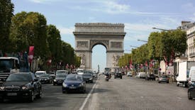 « La Grande Dictée des Champs » : le record de la plus grande dictée du monde à Paris
