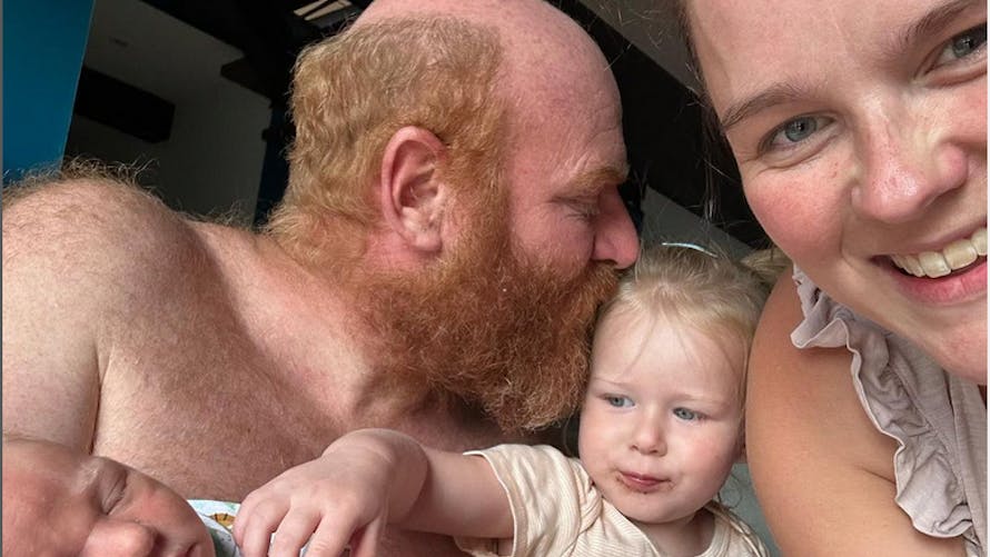 Lucile de L'Amour est dans le pré (ADP) donne des nouvelles depuis son accouchement | Parents.fr