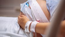 Bébé est en souffrance fœtale : causes et prise en charge