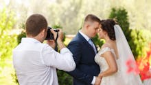 Elle paie très cher une photographe pour son mariage, le résultat est « tout simplement horrible »