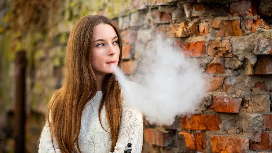 Quels sont les symptmes causs par le vapotage l'adolescence, selon une tude ? | Parents.fr Quels sont les symptmes causs par le vapotage l'adolescence, selon une tude ? | Parents.fr