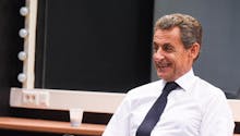« Un sujet de polémiques » : Nicolas Sarkozy raconte l’accouchement de Carla Bruni