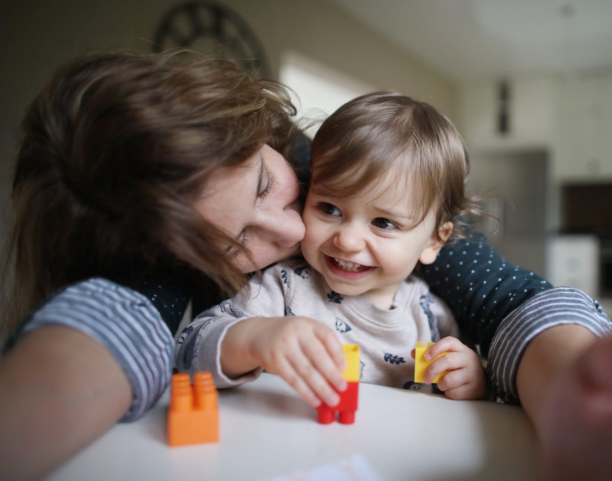 15 Outils et méthodes pour aider les enfants à libérer leurs émotions  calmement - Papa positive !