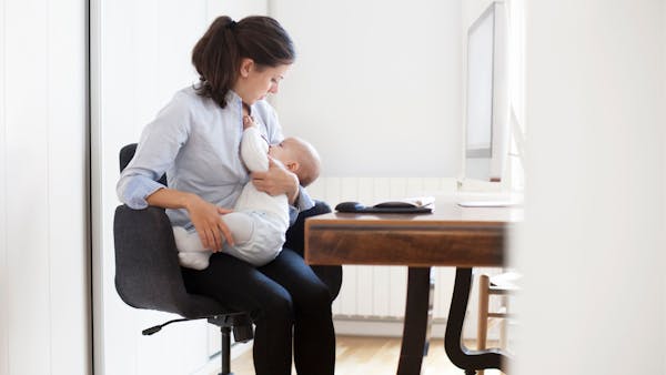Congé allaitement : y a-t-on droit quand on allaite bébé ?