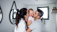 Congé parental : cette société offre 20 semaines de congés payés aux mères comme aux pères