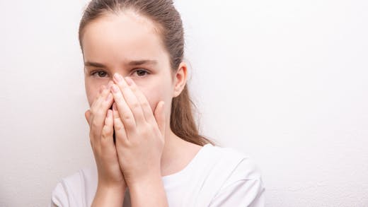 Halitose chez l’enfant : quelles sont les causes de la mauvaise haleine ?