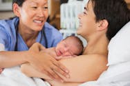 Connaissez-vous le « Birth Tourism », cette méthode d’accouchement qui fait polémique ?