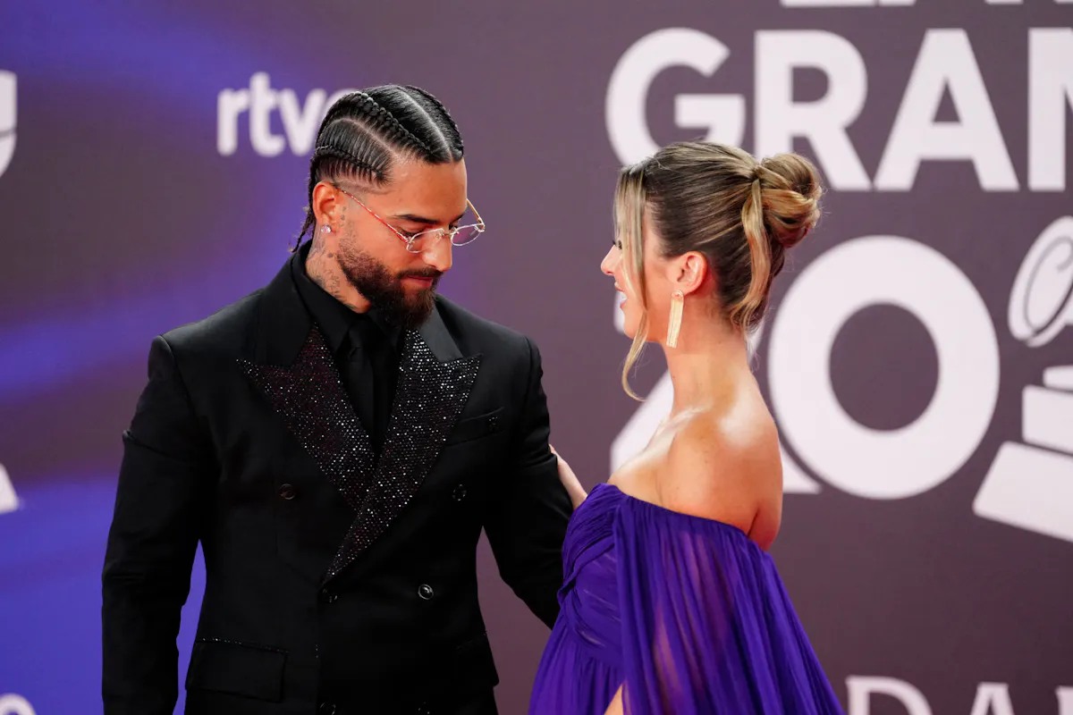 Maluma bientôt papa : il partage des tendres photos de la grossesse de sa compagne sur Instagram