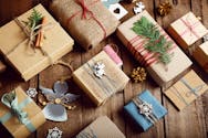 Noël 2023 : quelles sont les alternatives écologiques au papier cadeau ?