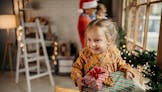 Mon enfant est né à Noël, comment s’organiser pour les cadeaux ?
