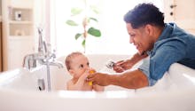 Quelle est la température idéale du bain de bébé ?