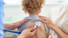 Pneumopathie en hausse chez les enfants : est-elle due à la fin des gestes barrière ?