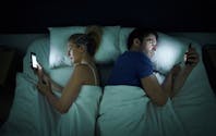 Le téléphone portable impacte-t-il les relations sexuelles ?
