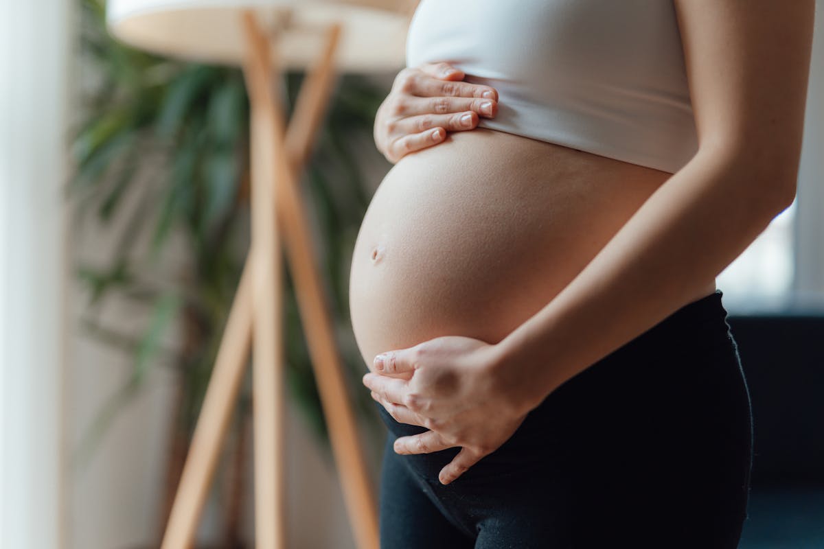 Une femme enceinte de 7 mois de jumelles meurt d'une prééclampsie, les  petites filles n'ont pas survécu - Le Parisien