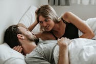 Sexualité : les Français font de moins en moins l’amour, selon une étude (et ce n’est pas si grave)