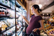 Pourquoi les femmes enceintes ont tant intérêt à éviter les aliments ultratransformés