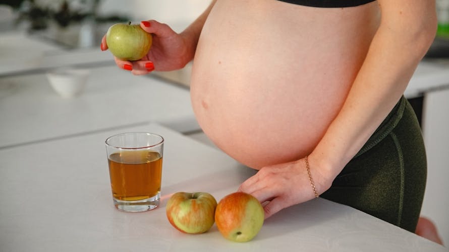 Femme enceinte cidre 