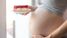 Une femme enceinte a-t-elle le droit de manger du cheesecake ?