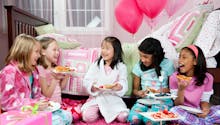 Connaissez-vous les Sleepunders, la nouvelle tendance des soirées pyjama qui plaît à de plus en plus de parents