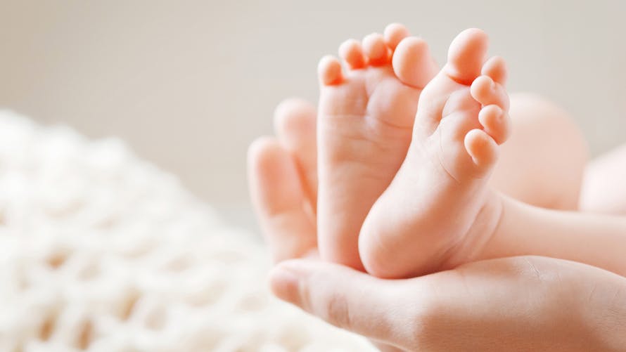 Annoncer la naissance de bébé : 5 idées originales | Parents.fr