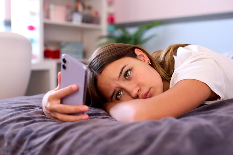 Voici pourquoi il ne faut pas culpabiliser si votre enfant est addict à son téléphone, selon une psychologue