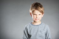 Voici ce qu'il faudrait répondre à un enfant quand il a un comportement agressif selon une psychologue