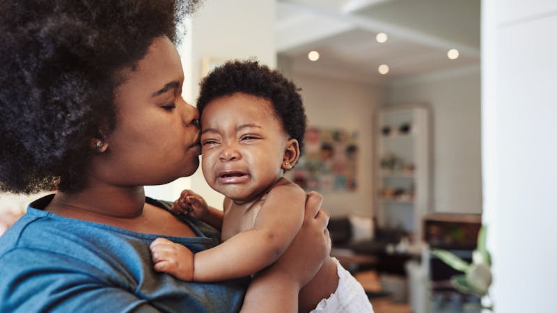 Fatigue, faim, douleur… Comment décrypter les différents pleurs de bébé ?
