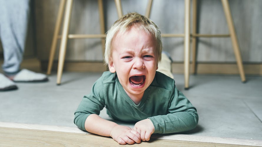 Voici 5 phrases à ne pas dire à un enfant en colère selon un psy