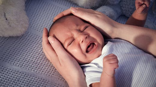 Comment apaiser les pleurs de décharge de bébé ?
