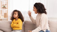 Voici 2 phrases toxiques qu'il faudrait éviter de dire à son enfant, selon un psychologue