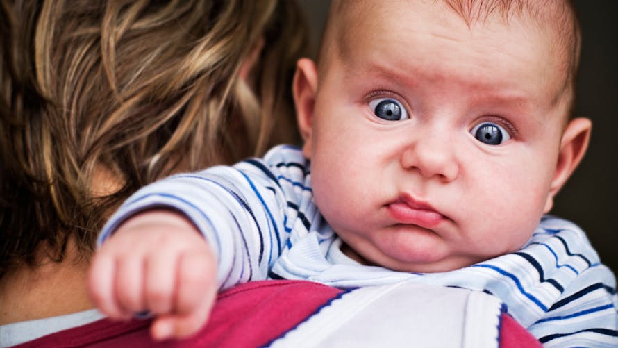 Voici pourquoi les bébés sont fascinés par certains détails qui semblent insignifiants pour vous, selon la science | Parents.fr