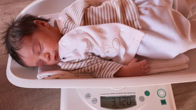 Comment réaliser l’estimation du poids de naissance de bébé ? | Parents.fr