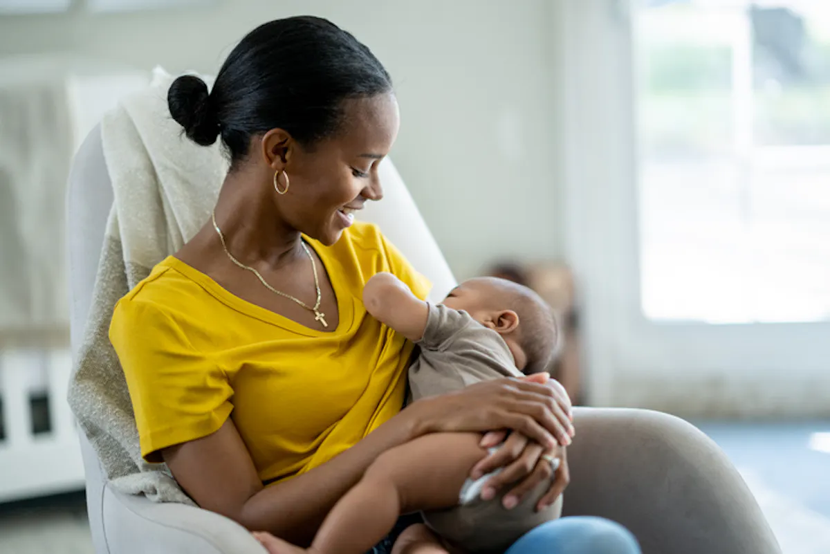 La courbe de poids des bébés allaités | Parents.fr