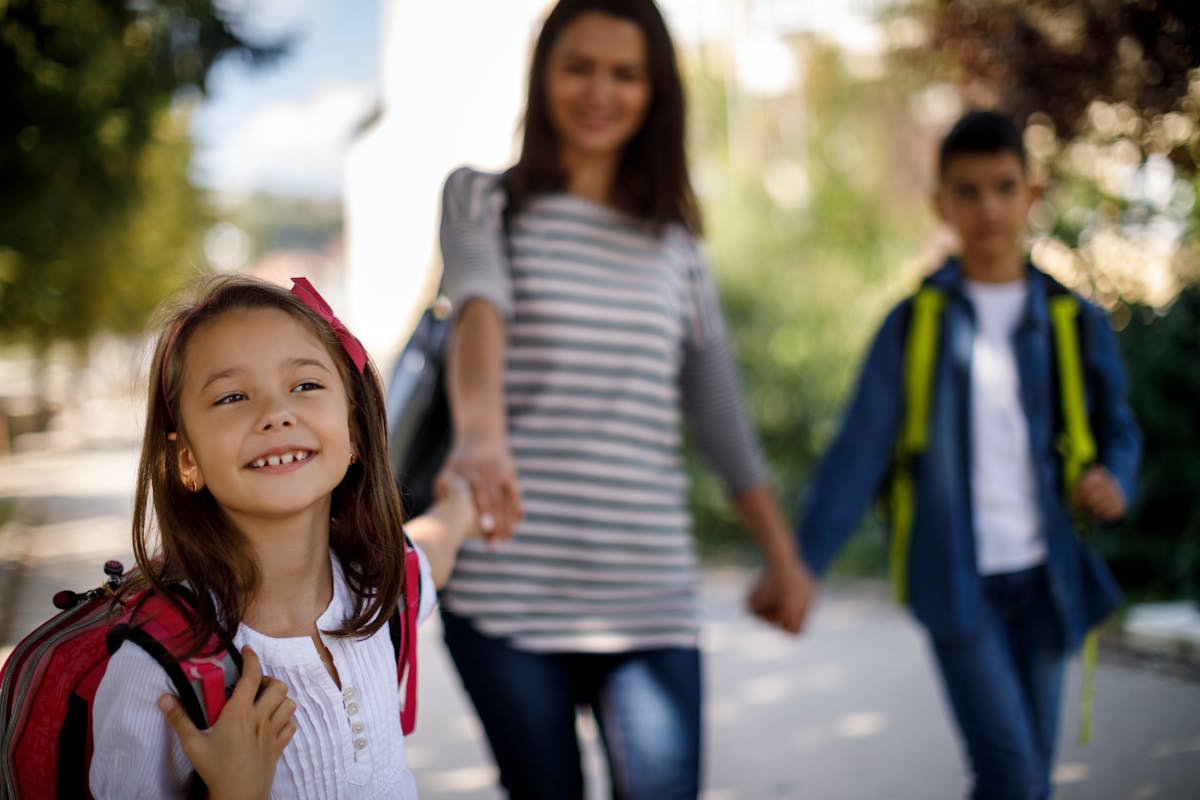 Je vais à la sortie de l'école pour draguer (eh ouais)