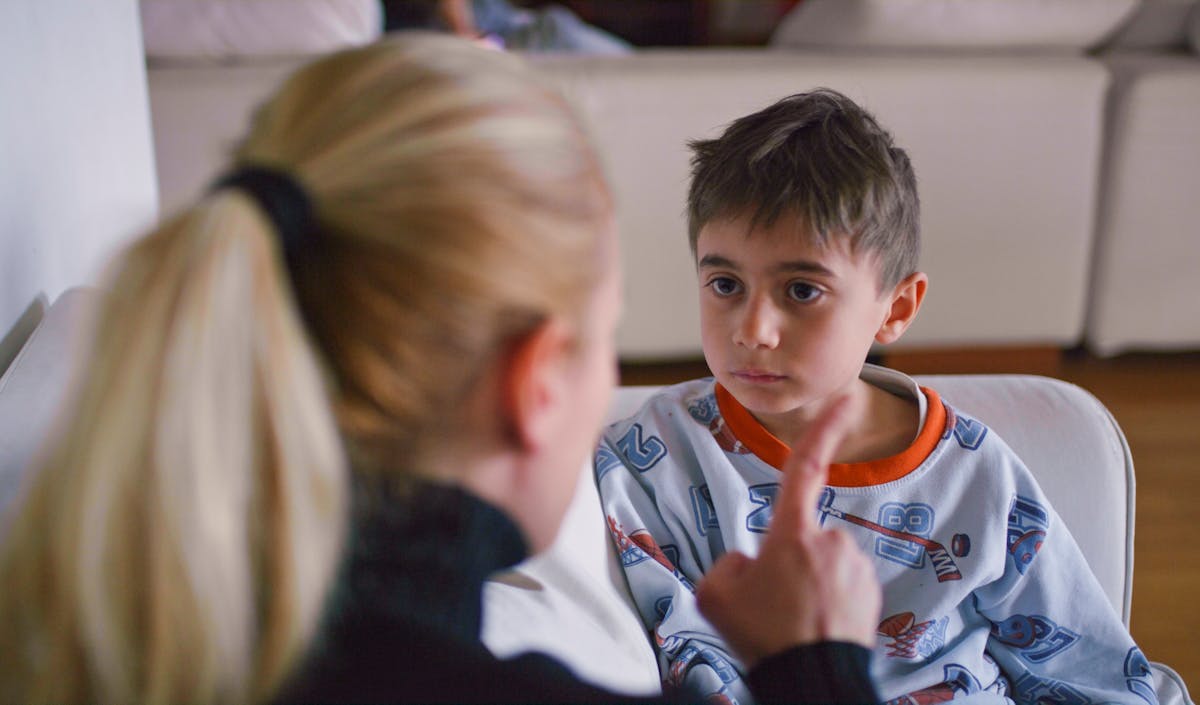 Voici pourquoi il ne faut pas forcer votre enfant à s'excuser selon une thérapeute