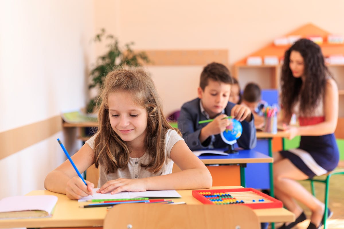 Enfant HPI : ce comportement en classe pourrait être un signe