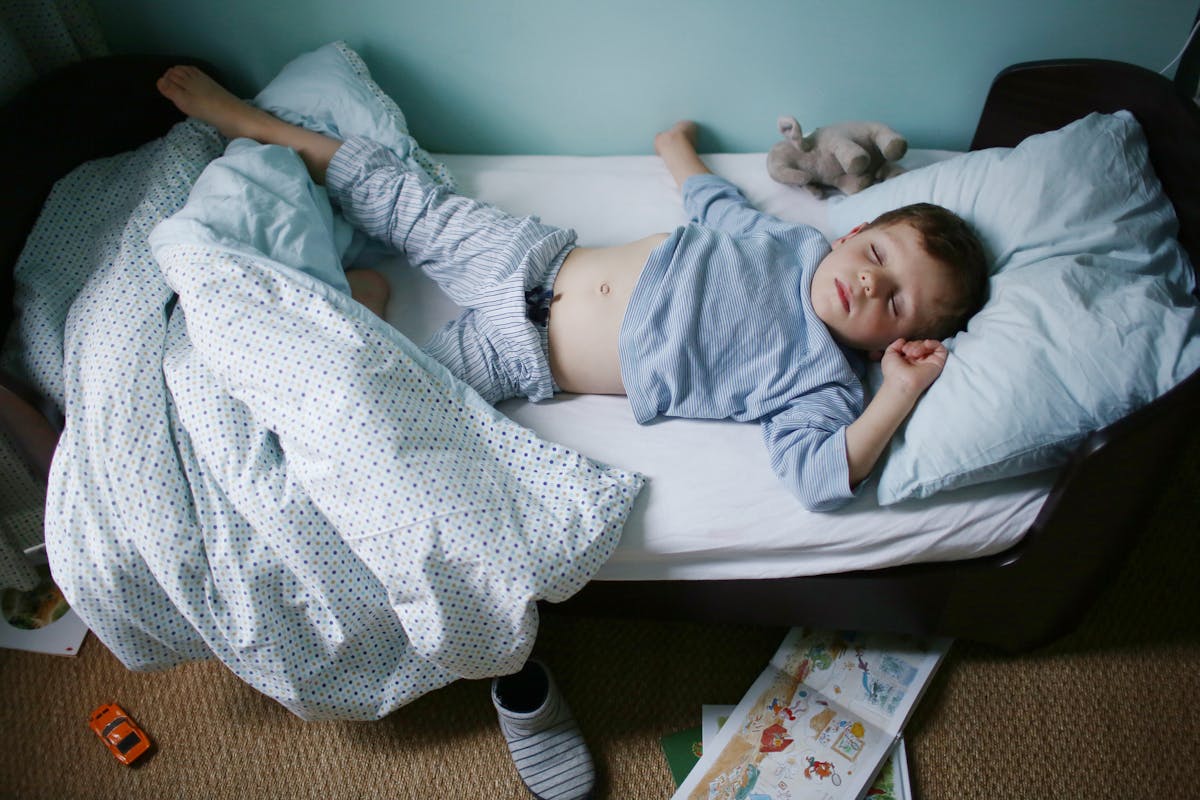 A quelle heure coucher son enfant selon son âge pour qu'il soit heureux ?
