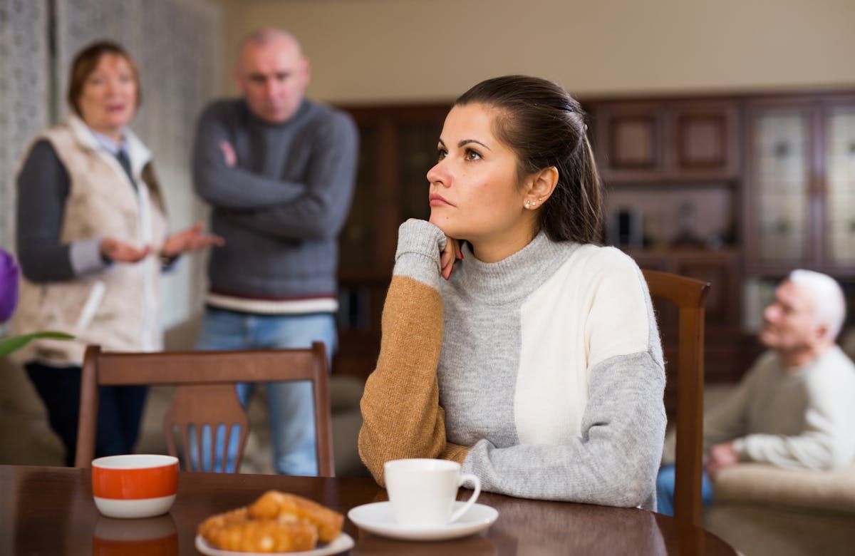 Vos beaux-parents sont probablement toxiques s'ils utilisent ces 3 phrases