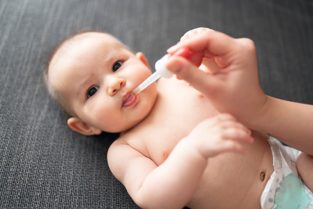 Obésité infantile : la prise d'antibiotiques avant 2 ans pourrait jouer un rôle selon une étude