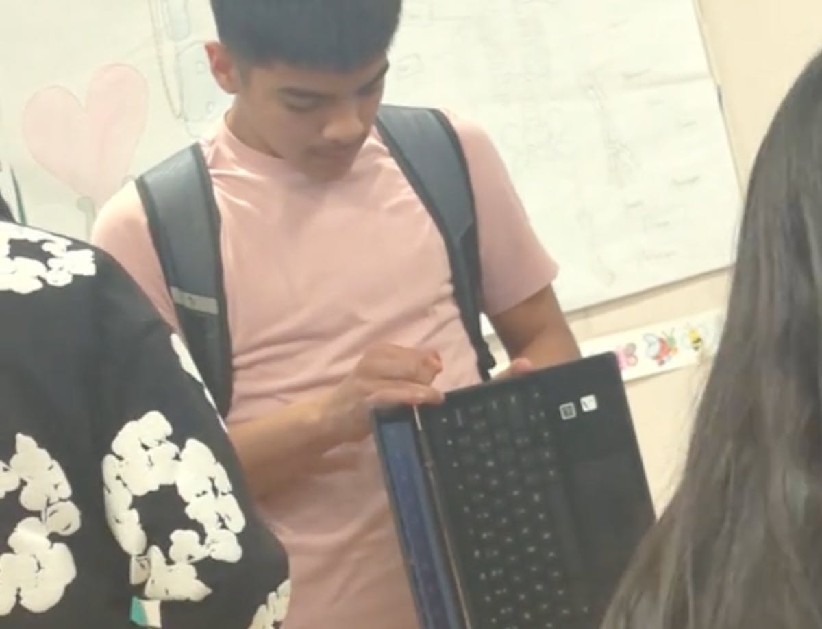 Le défi "Chromebook" : une nouvelle tendance TikTok dangereuse pour les enfants