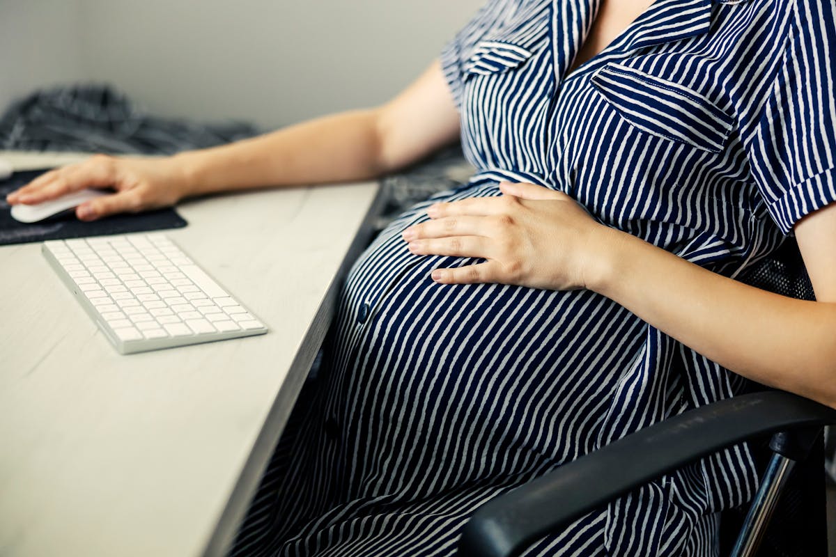 Grossesse et travail de nuit : comment passer en poste de jour ?