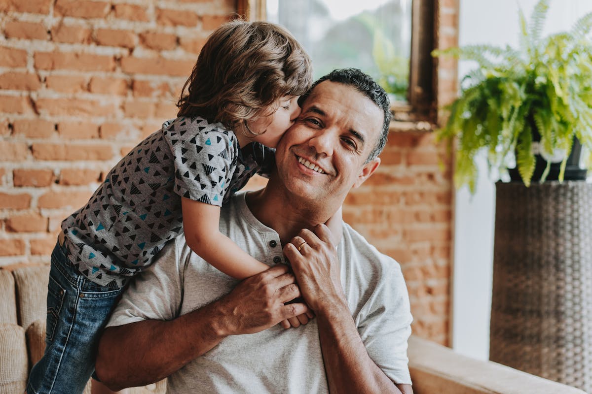 Voici la clé pour élever des enfants heureux selon une experte