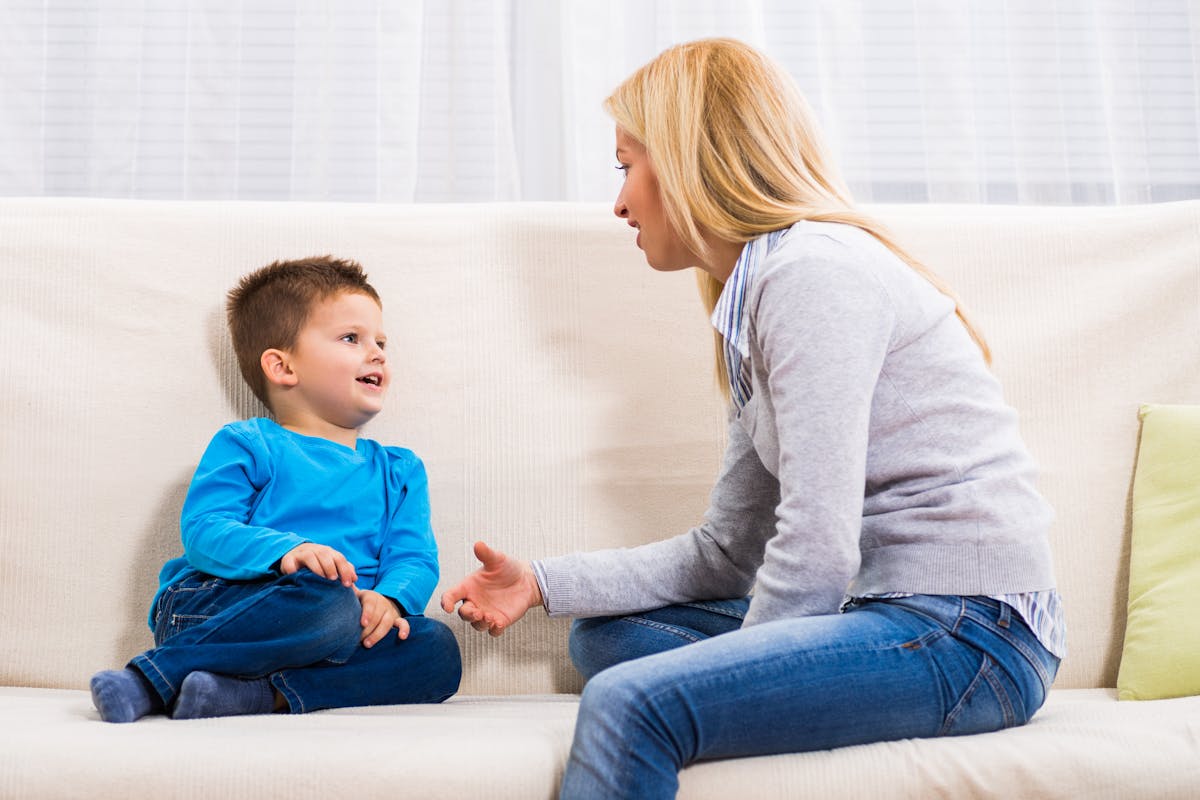 Voici les phrases à ne surtout pas dire à votre enfant selon une psy
