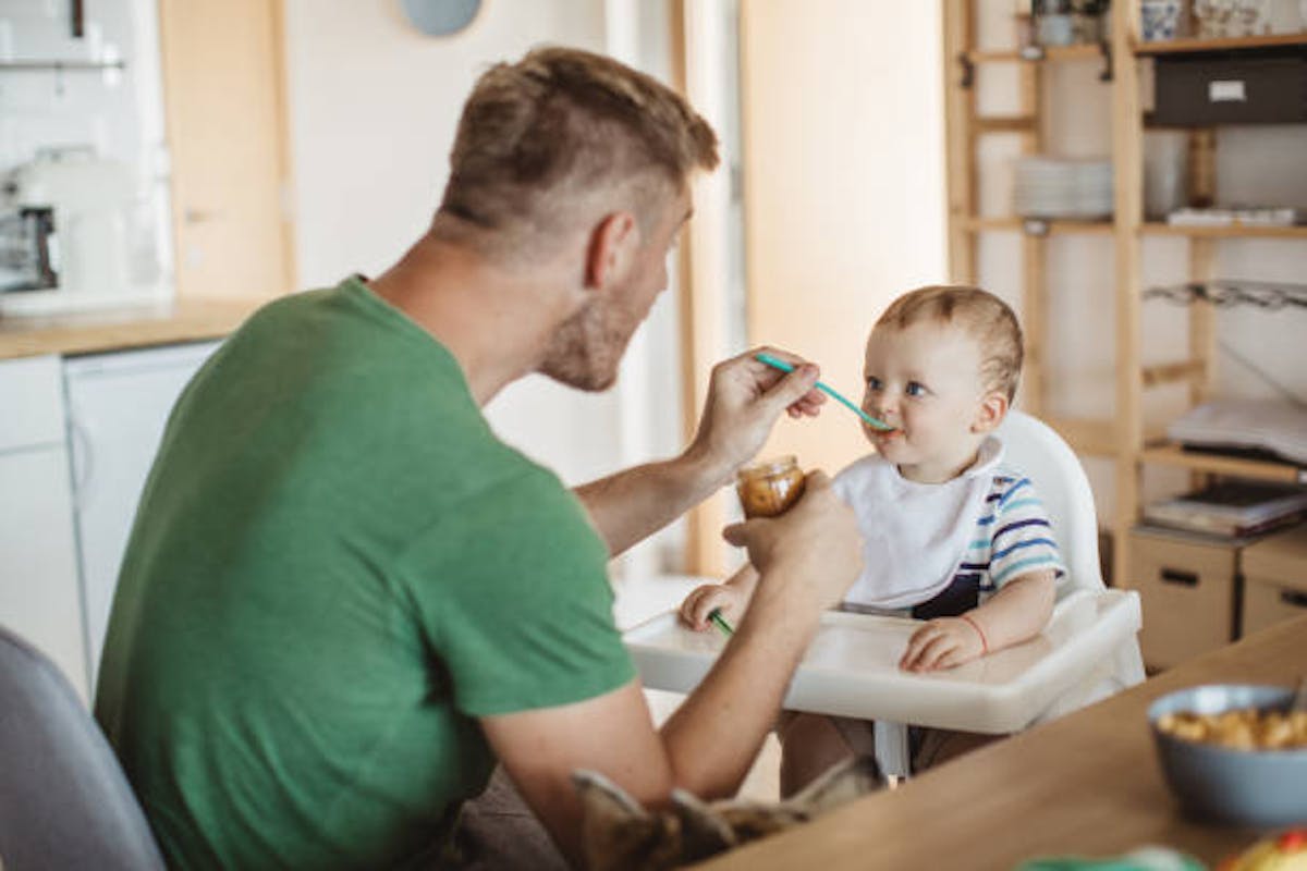 Un bébé tombe malade après avoir consommé des petits pots périmés depuis quatre mois